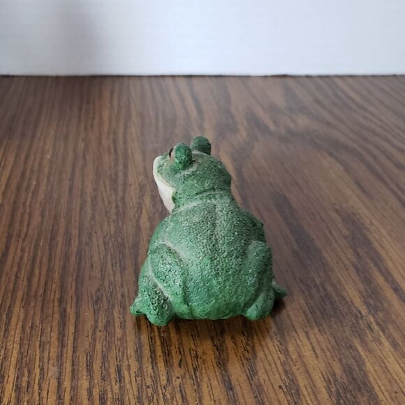 Vintage Small Green 2 Inch Resin Frog - Picture 3 of 4